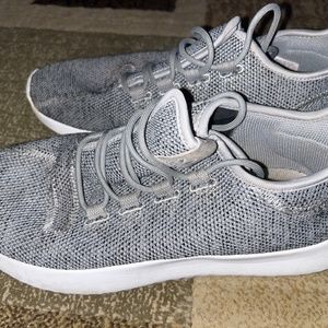 Women’s adidas tennis shoes